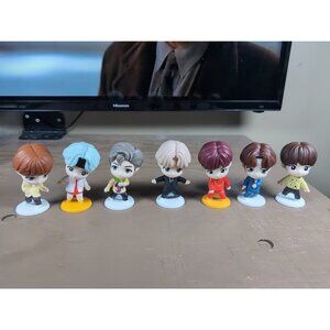 Set Of 2025 McDonald's Happy Meal Toy Tiny Tan 2025 x BTS - Canada Set - No Box